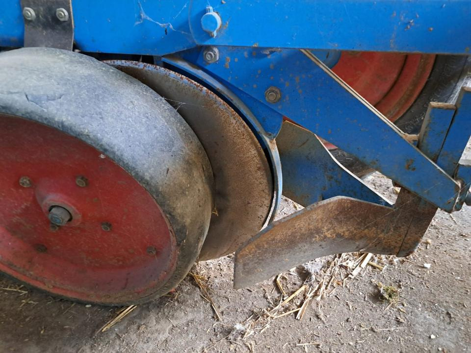 Monosem Pneumatisches Maissägerät 4-Reihig - Semoir monograine: photos 5 Monosem Pneumatisches Maissägerät 4-Reihig - Semoir monograine: photos 5