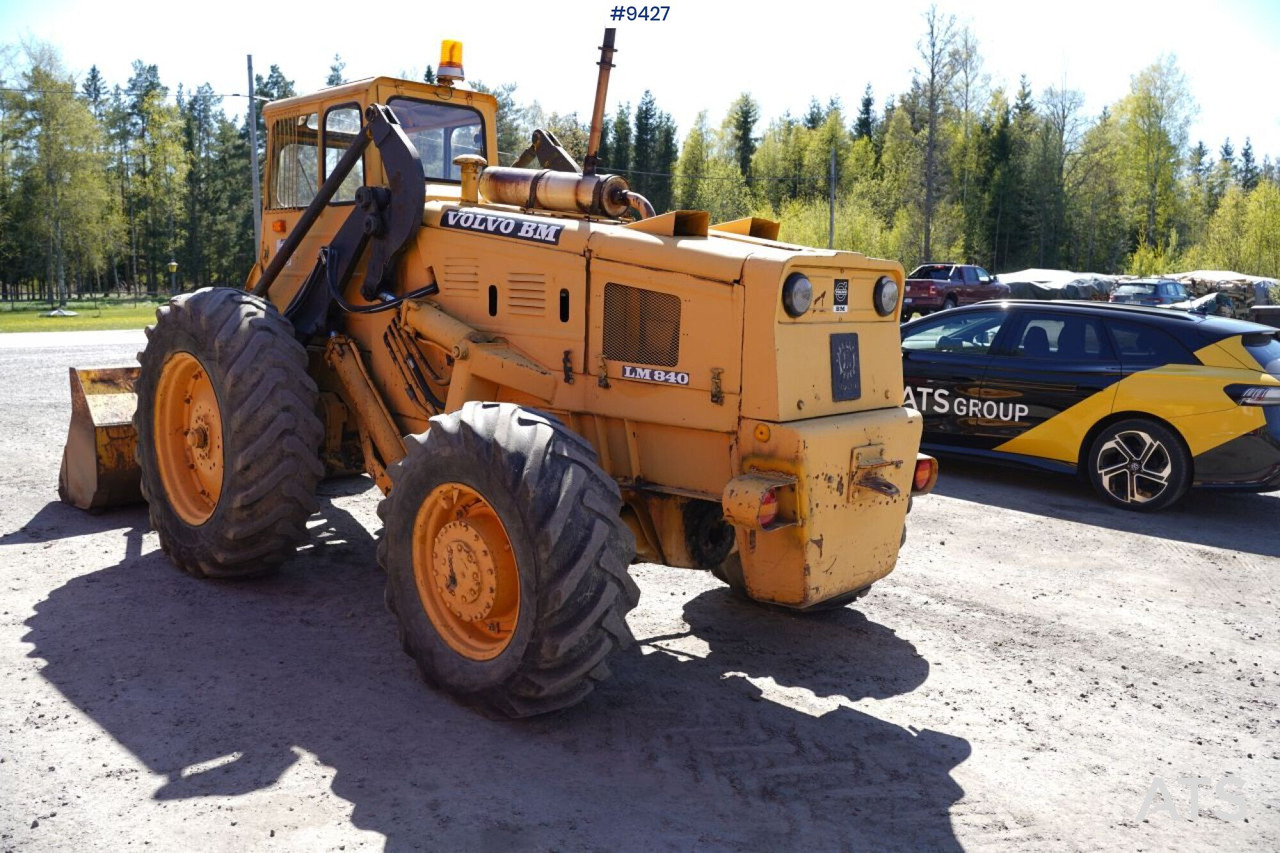 Backhoe loader Volvo BM 840 - Chargeuse sur pneus: photos 4 Backhoe loader Volvo BM 840 - Chargeuse sur pneus: photos 4