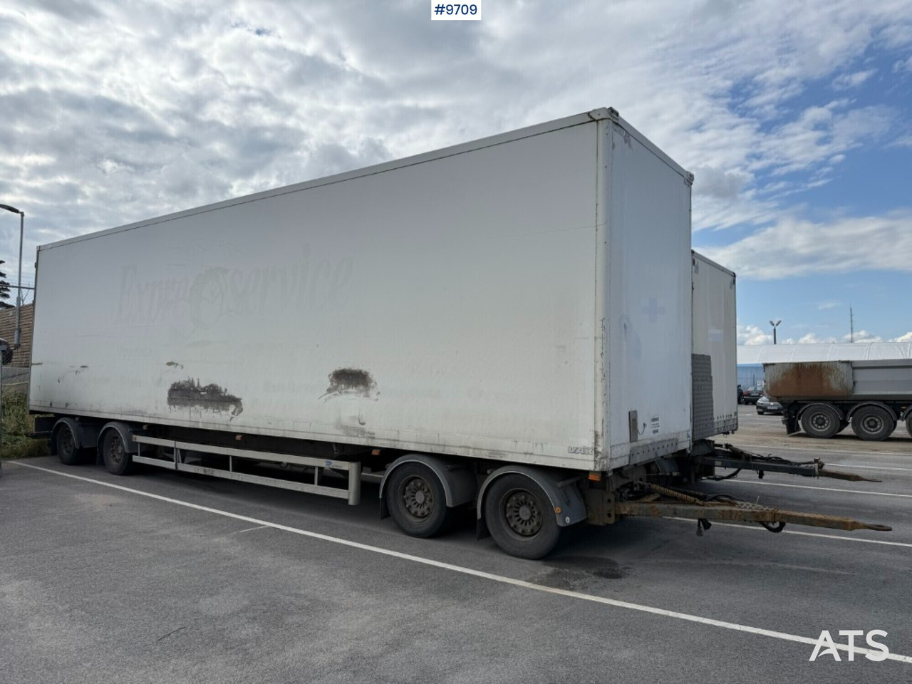 Box trailer VAK V-4-40 - Remorque fourgon: photos 1 Box trailer VAK V-4-40 - Remorque fourgon: photos 1