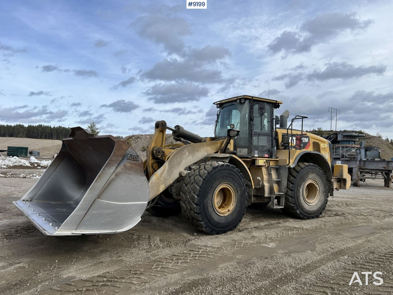 CAT 972 MXE Wheel loader with bucket (VIDEO) - Chargeuse sur pneus: photos 1 CAT 972 MXE Wheel loader with bucket (VIDEO) - Chargeuse sur pneus: photos 1
