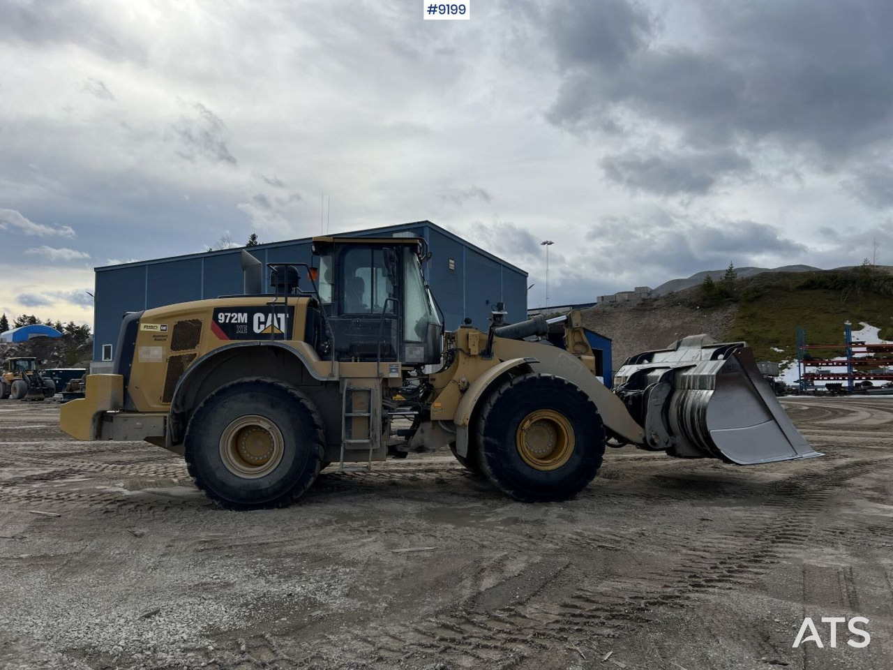 CAT 972 MXE Wheel loader with bucket (VIDEO) - Chargeuse sur pneus: photos 2 CAT 972 MXE Wheel loader with bucket (VIDEO) - Chargeuse sur pneus: photos 2