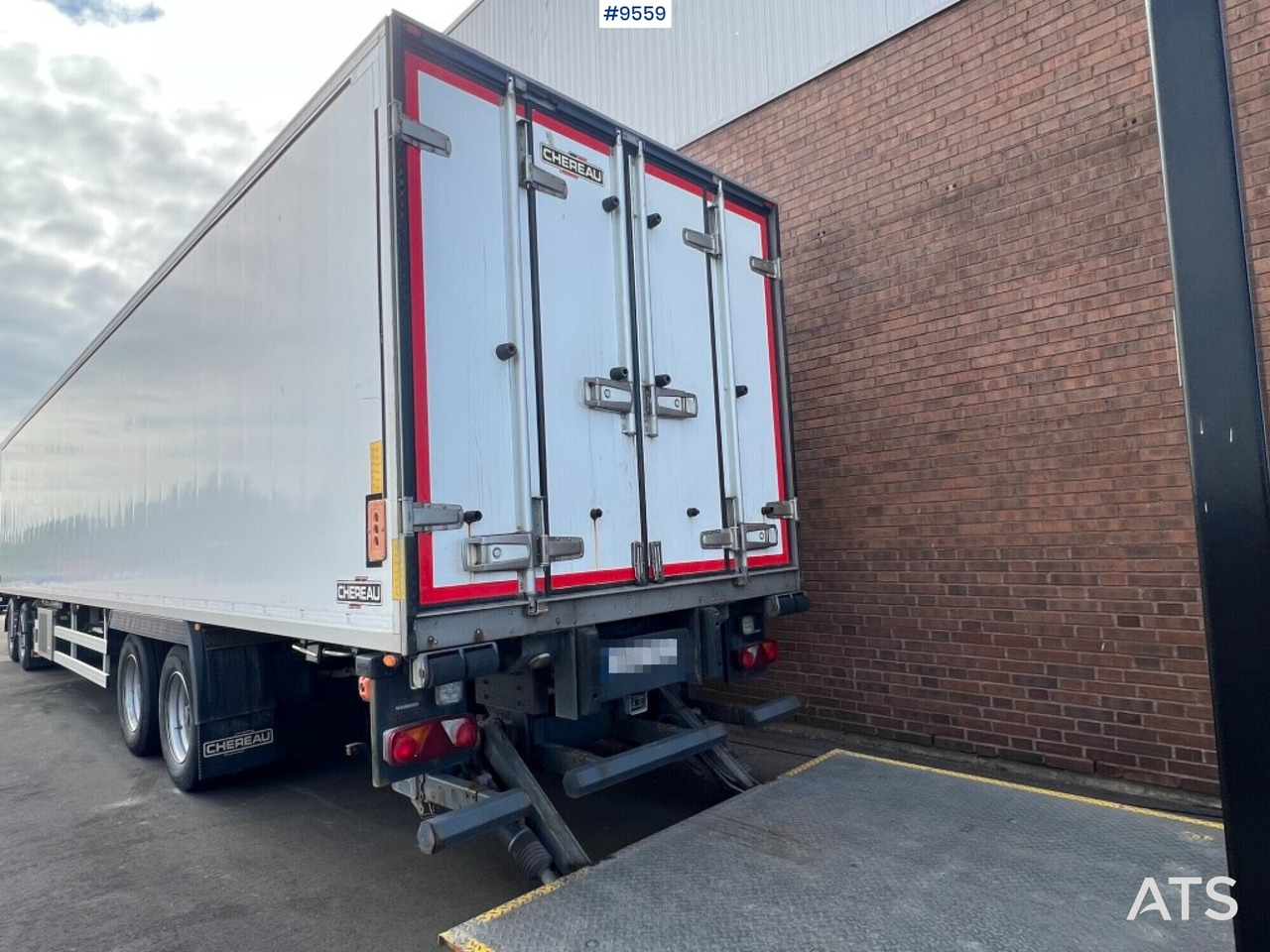 Container trailer Chereau CSD2 with Dolly - Remorque fourgon: photos 3 Container trailer Chereau CSD2 with Dolly - Remorque fourgon: photos 3