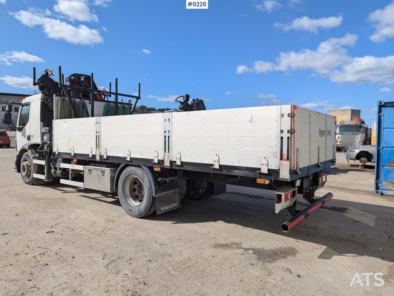 Crane Truck Volvo FL 280 4X2 with HIAB XS 144 E-5 crane (SEE VIDEO) - Camion grue: photos 3 Crane Truck Volvo FL 280 4X2 with HIAB XS 144 E-5 crane (SEE VIDEO) - Camion grue: photos 3