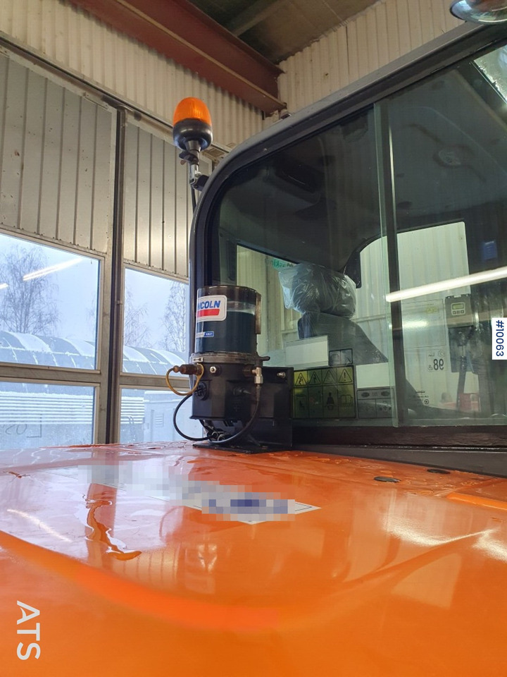 Pelle sur chenille Doosan DX85R-3 Crawler Excavator with tiltrotator and attachments: photos 11 Pelle sur chenille Doosan DX85R-3 Crawler Excavator with tiltrotator and attachments: photos 11