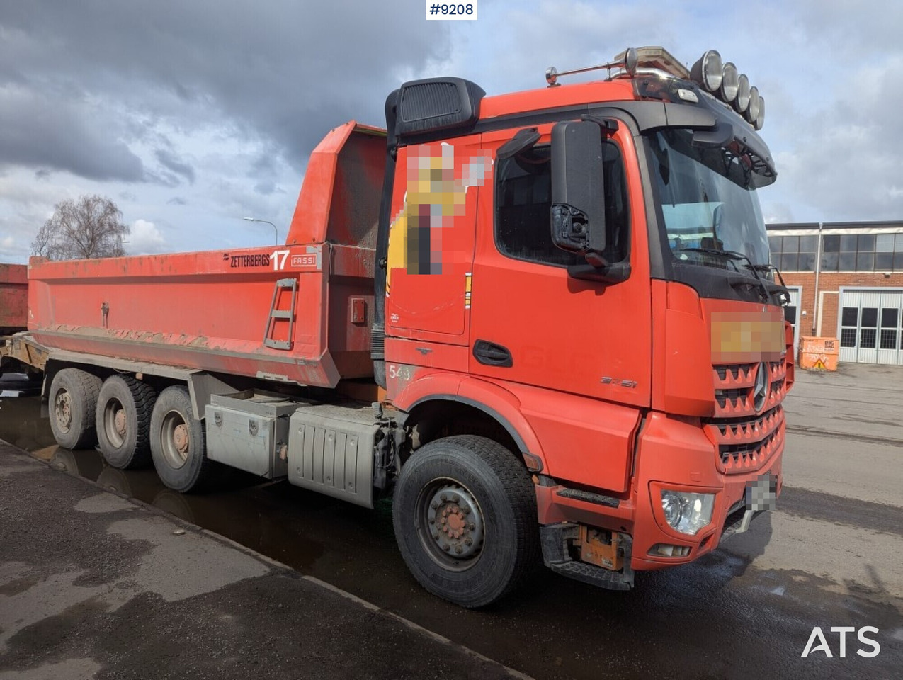 Dump / dozer truck Mercedes Benz Arocs 3251 8X4 with tipper wagon - Camion benne: photos 2 Dump / dozer truck Mercedes Benz Arocs 3251 8X4 with tipper wagon - Camion benne: photos 2