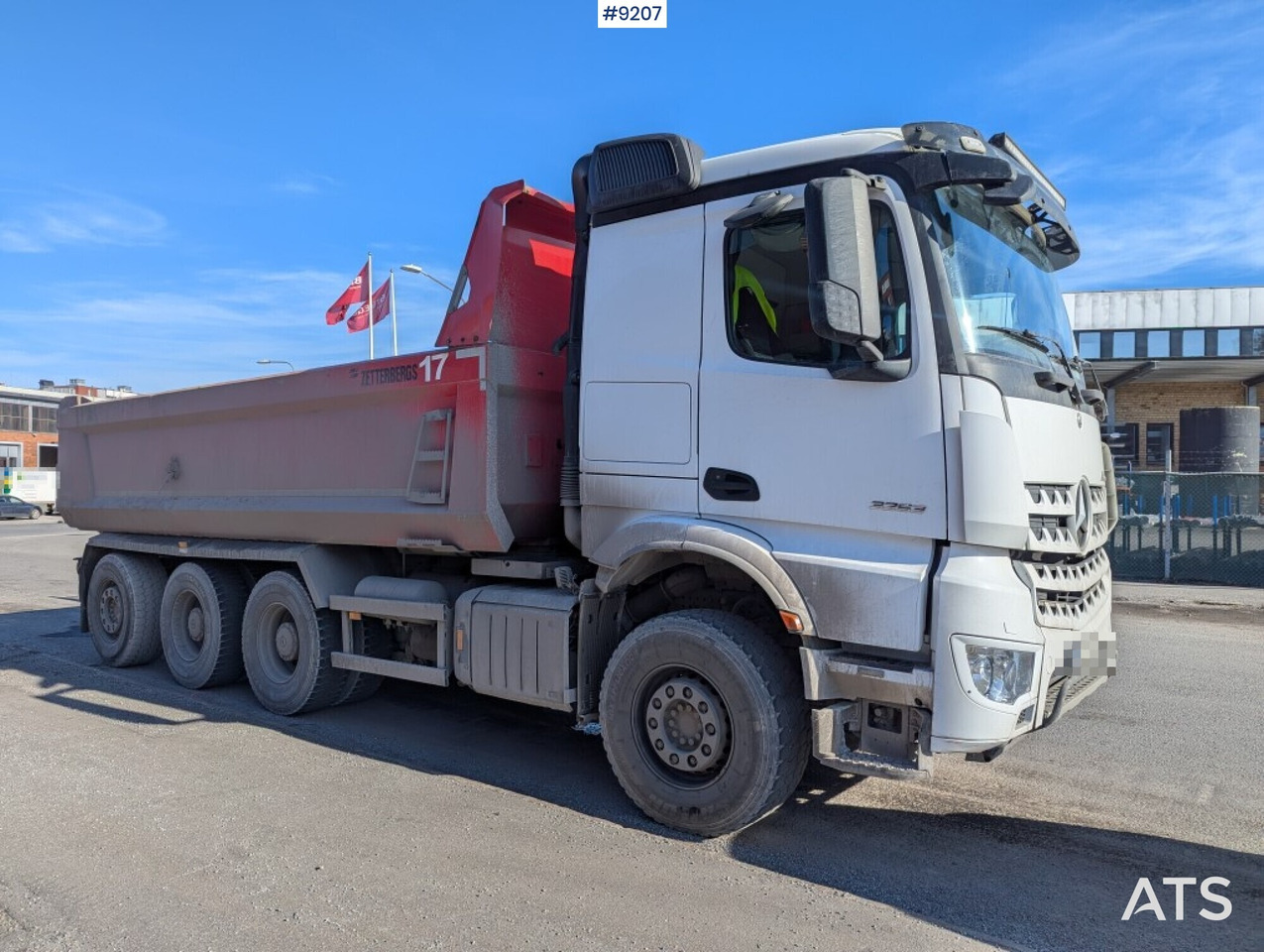 Dump / tipper truck Mercedes Benz Arocs 3253 8X4 - Camion benne: photos 2 Dump / tipper truck Mercedes Benz Arocs 3253 8X4 - Camion benne: photos 2