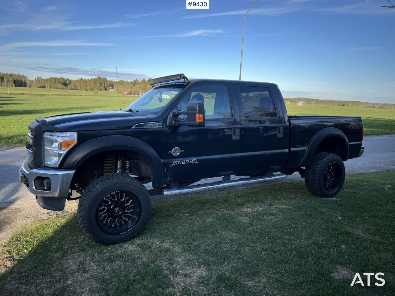 FORD F250 with sleddeck - C-REGGAD - Pick-up: photos 2 FORD F250 with sleddeck - C-REGGAD - Pick-up: photos 2