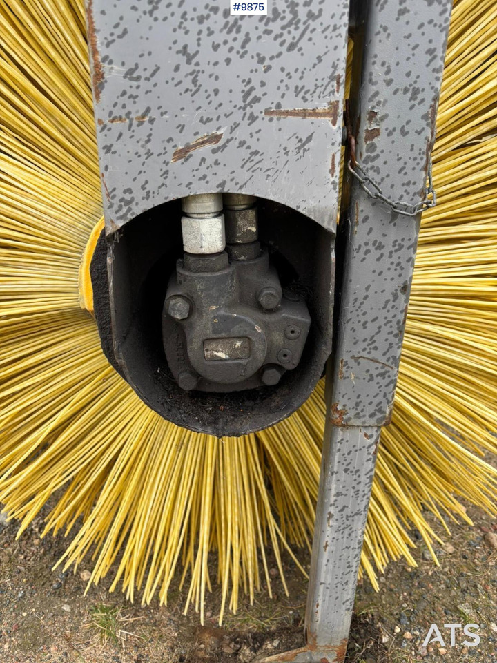 Holms Sweeper Large BM - Brosse: photos 5 Holms Sweeper Large BM - Brosse: photos 5