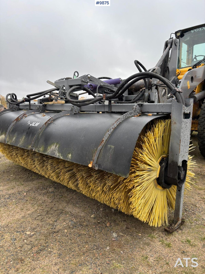 Holms Sweeper Large BM - Brosse: photos 2 Holms Sweeper Large BM - Brosse: photos 2