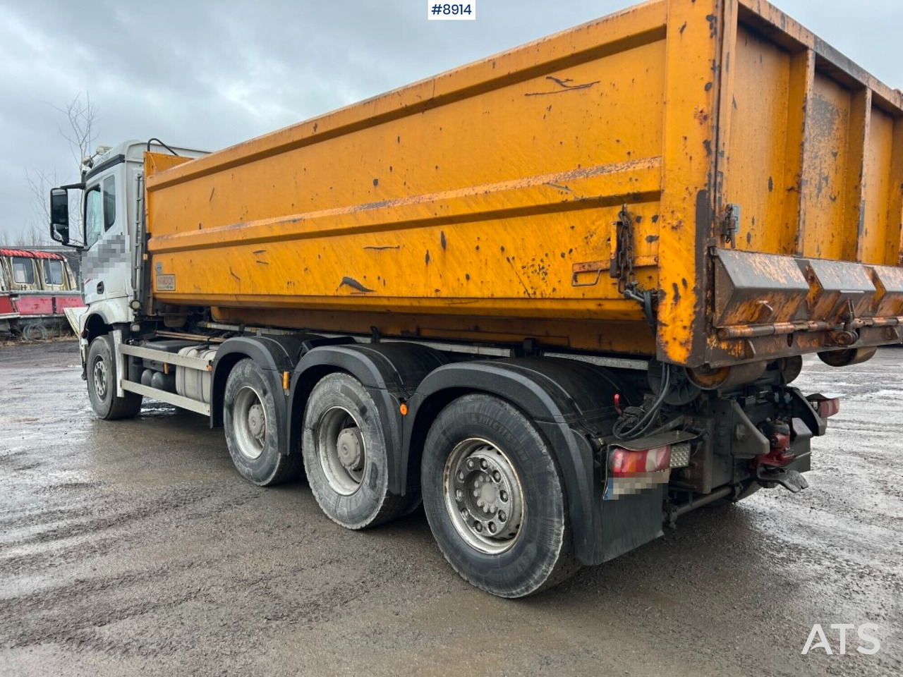 Hooklift Truck Mercedes-Benz Arocs with plow attachments - Camion ampliroll: photos 3 Hooklift Truck Mercedes-Benz Arocs with plow attachments - Camion ampliroll: photos 3