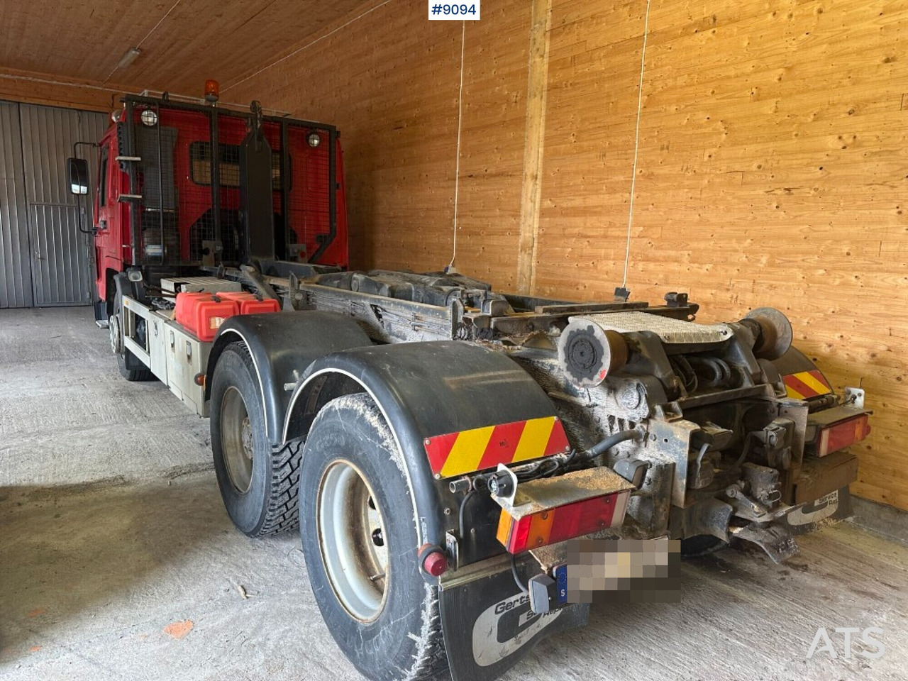 Hooklift, Volvo FL12 420 6x2 - Camion ampliroll: photos 3 Hooklift, Volvo FL12 420 6x2 - Camion ampliroll: photos 3