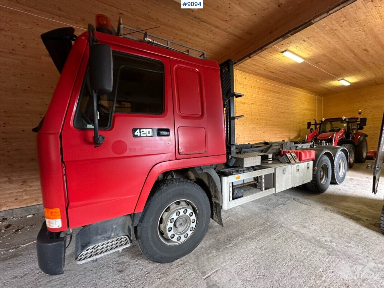 Hooklift, Volvo FL12 420 6x2 - Camion ampliroll: photos 2 Hooklift, Volvo FL12 420 6x2 - Camion ampliroll: photos 2