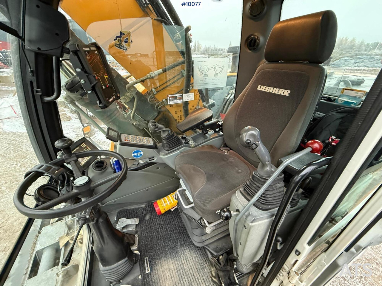 Pelle sur pneus LIEBHERR A918 Compact Wheeled excavator: photos 6 Pelle sur pneus LIEBHERR A918 Compact Wheeled excavator: photos 6