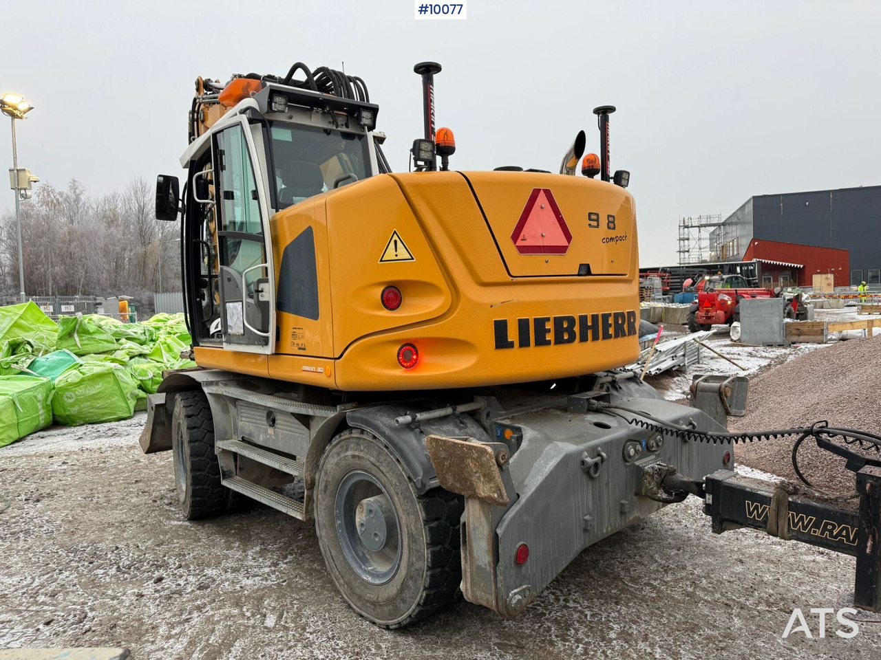 Pelle sur pneus LIEBHERR A918 Compact Wheeled excavator: photos 5 Pelle sur pneus LIEBHERR A918 Compact Wheeled excavator: photos 5