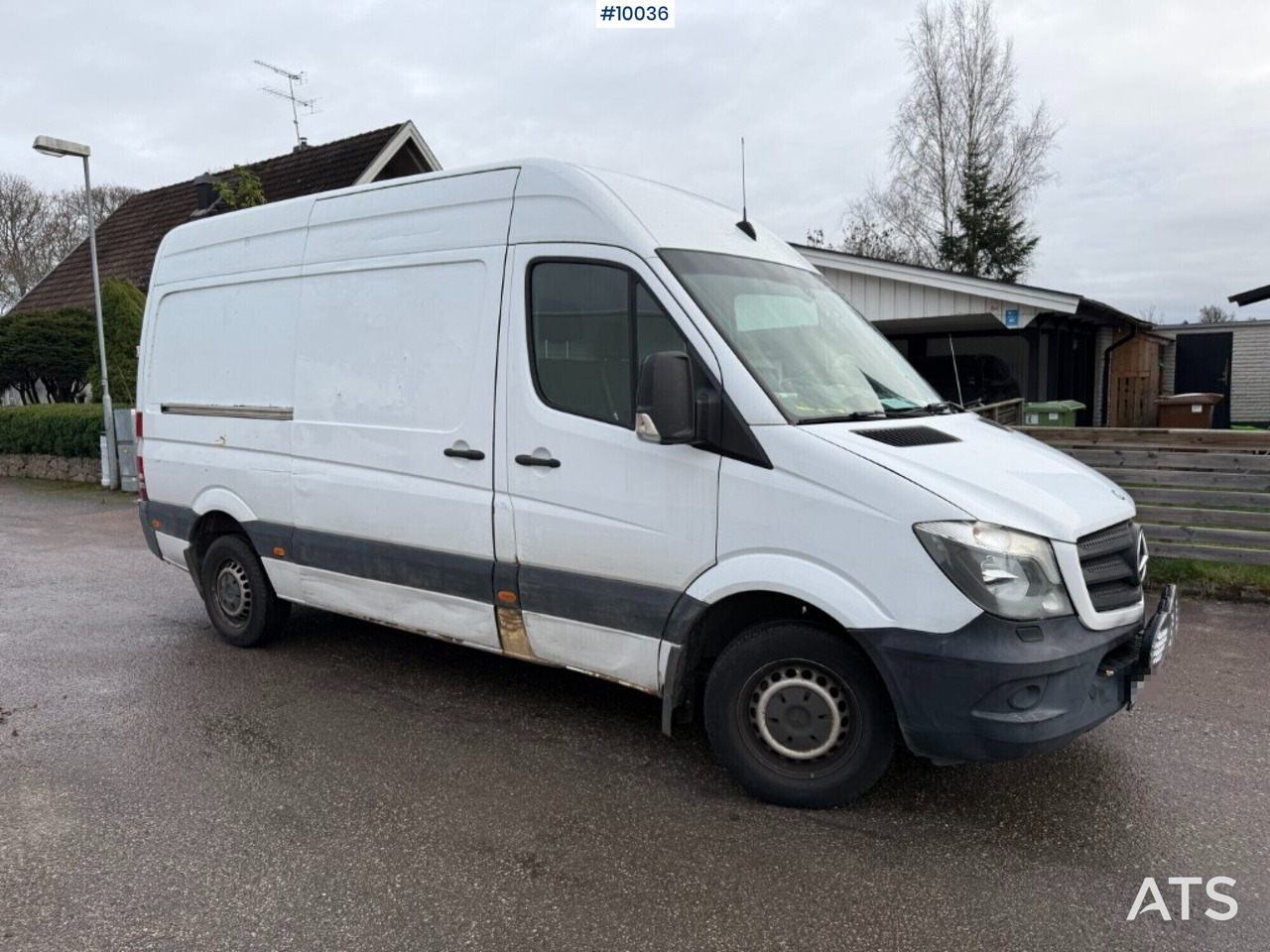 Mercedes Benz Sprinter - Fourgon utilitaire: photos 2 Mercedes Benz Sprinter - Fourgon utilitaire: photos 2