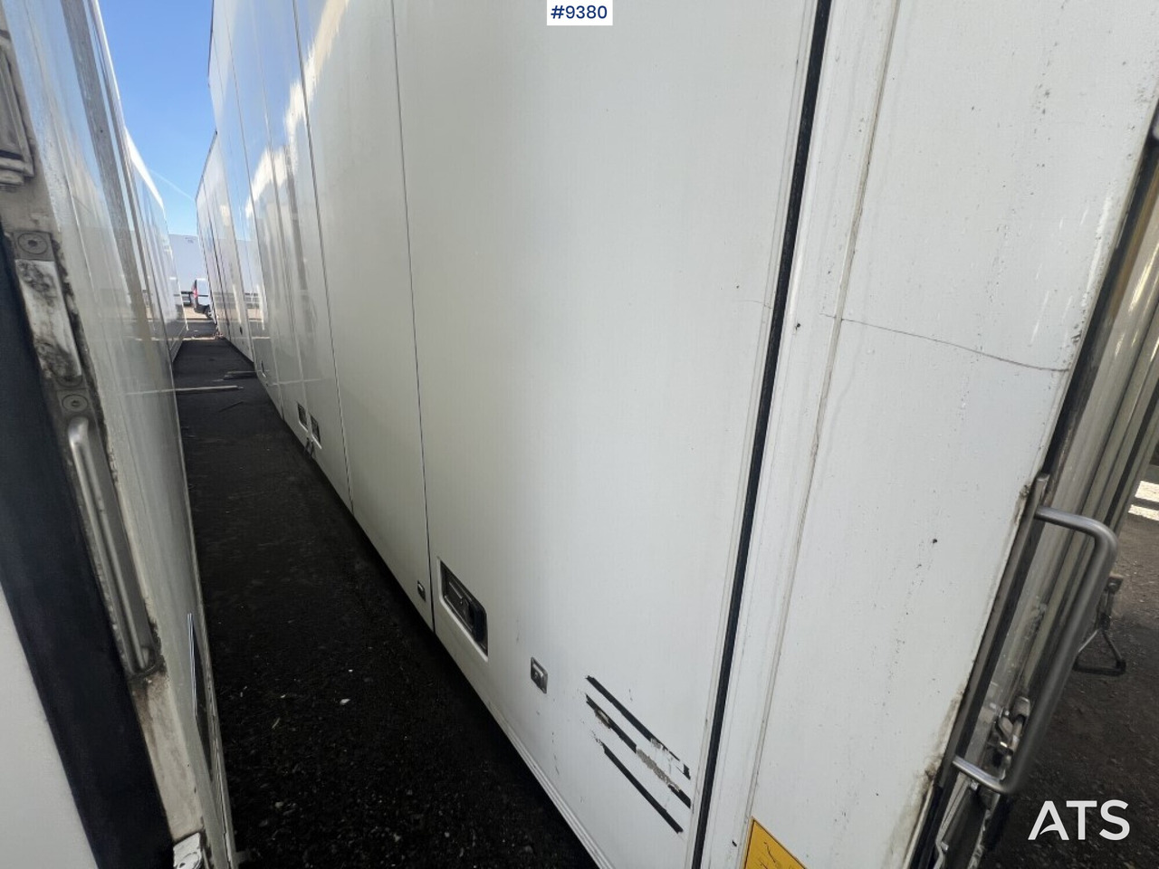 Refrigerated trailer cabinet Ekeri - Carrosserie frigorifique: photos 2 Refrigerated trailer cabinet Ekeri - Carrosserie frigorifique: photos 2