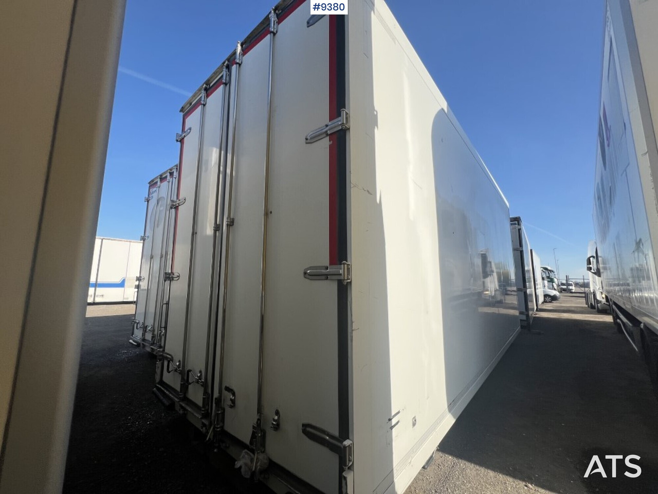 Refrigerated trailer cabinet Ekeri - Carrosserie frigorifique: photos 1 Refrigerated trailer cabinet Ekeri - Carrosserie frigorifique: photos 1