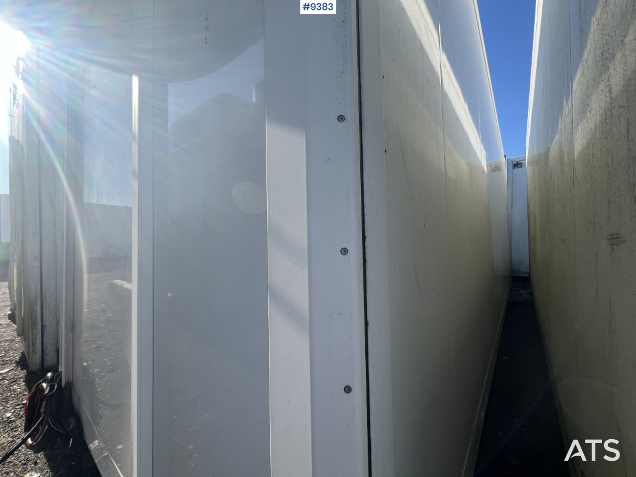 Refrigerated trailer cabinet Schmitz Cargobull - Carrosserie frigorifique: photos 2 Refrigerated trailer cabinet Schmitz Cargobull - Carrosserie frigorifique: photos 2