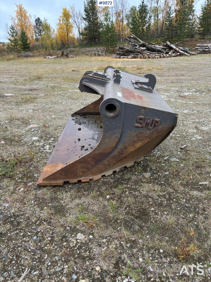 SMP Planer bucket 1250 L - Godet pour pelle: photos 1 SMP Planer bucket 1250 L - Godet pour pelle: photos 1