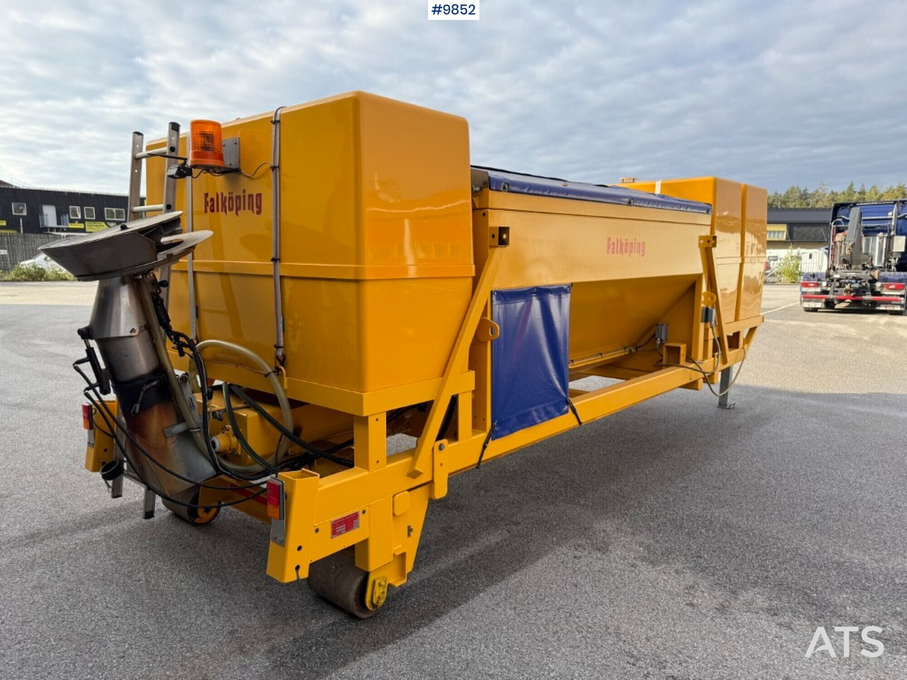 Salt spreader Falköping CLC-647 - Epandeur de sable: photos 1 Salt spreader Falköping CLC-647 - Epandeur de sable: photos 1