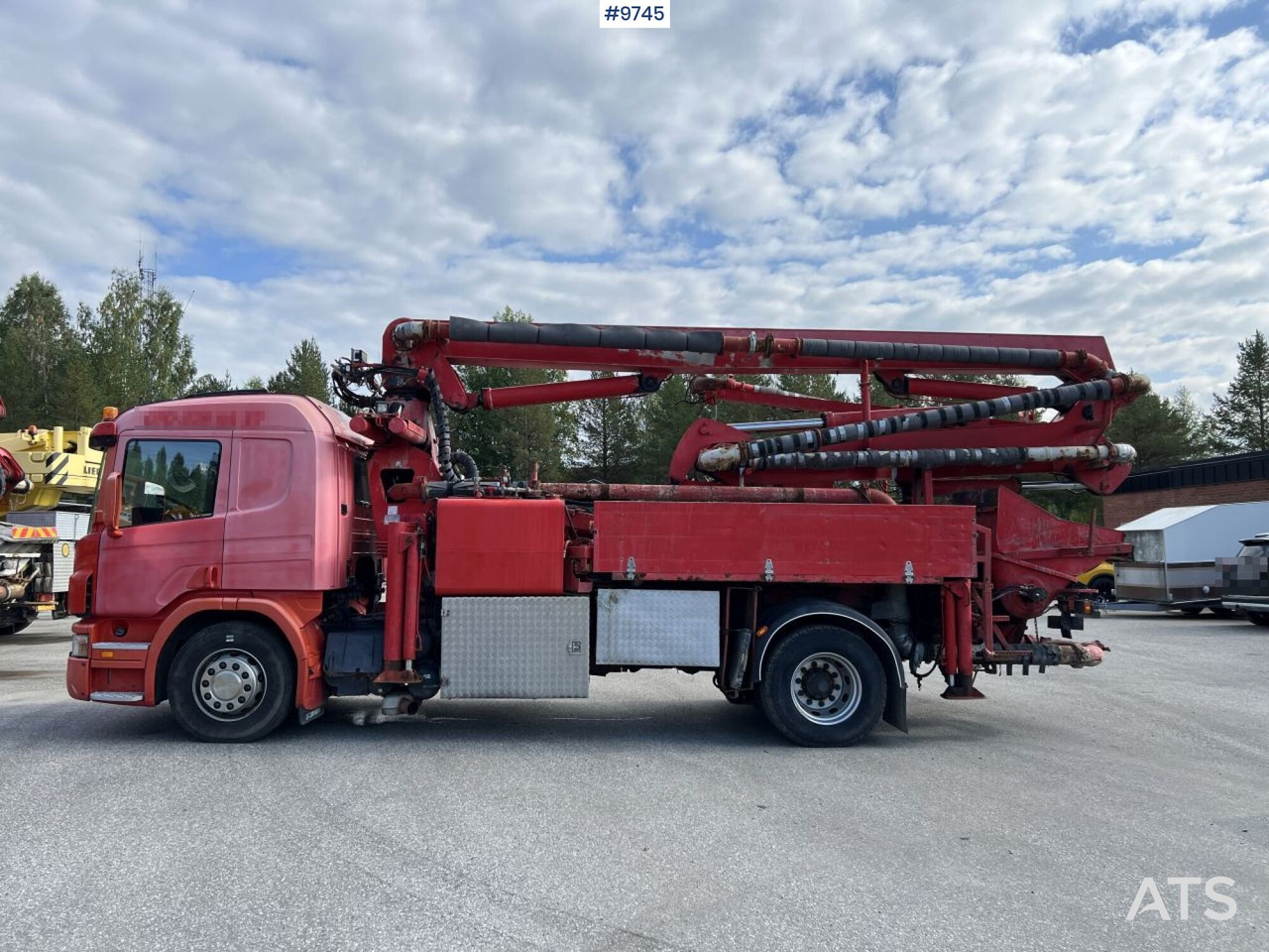 Scania P230 with Concrete pump - Camion pompe: photos 3 Scania P230 with Concrete pump - Camion pompe: photos 3