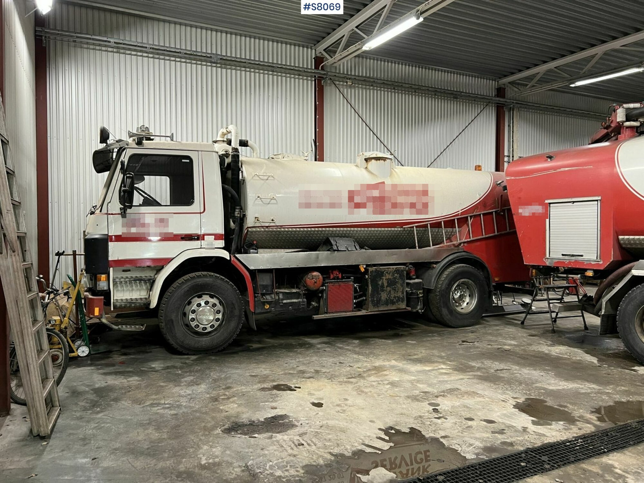 Suction/Combi truck, Scania P92H 4x2, Rep-object - Camion hydrocureur: photos 2 Suction/Combi truck, Scania P92H 4x2, Rep-object - Camion hydrocureur: photos 2