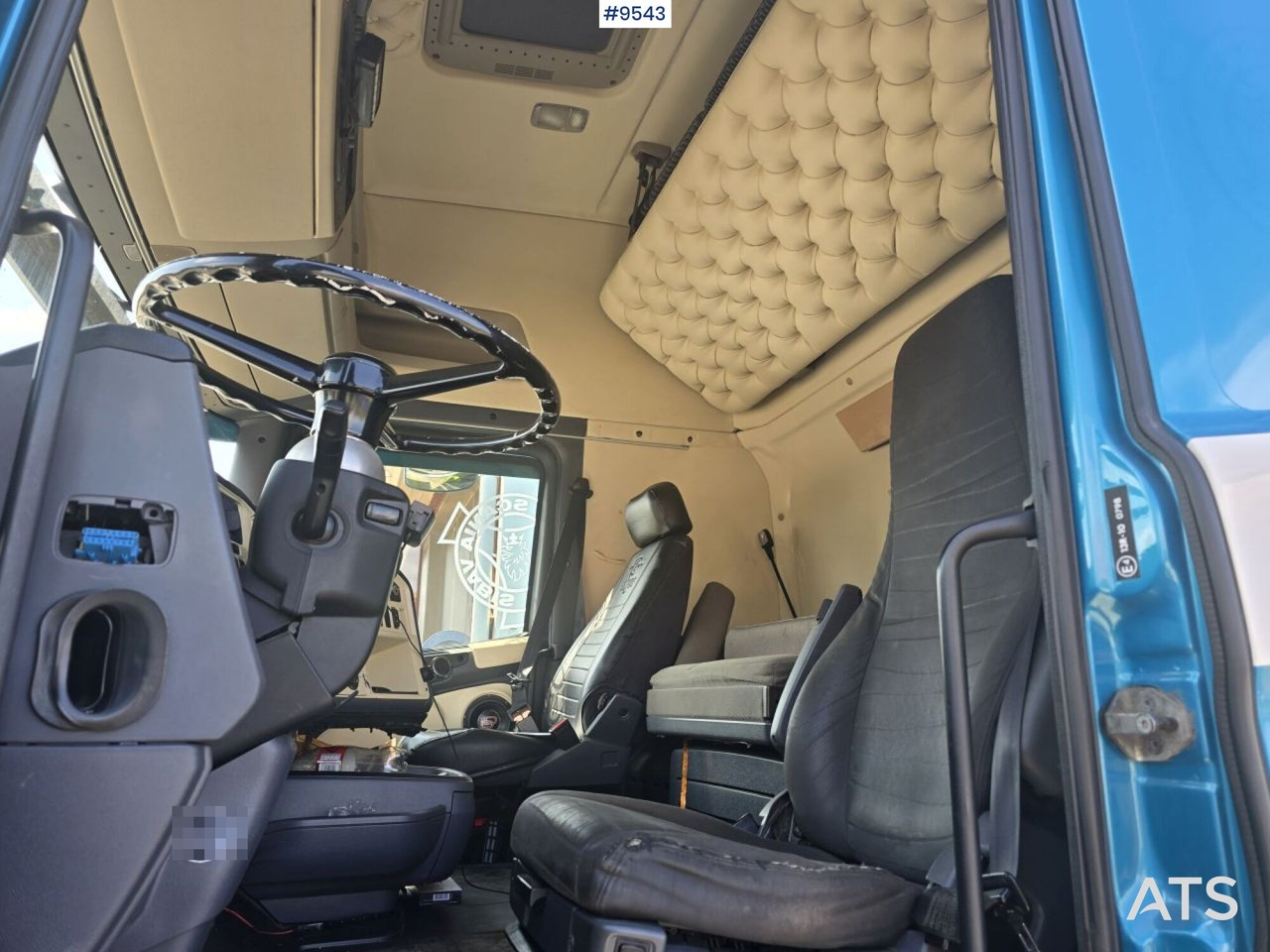 Scania R560 6x2 Tractor unit - Tracteur routier: photos 4 Scania R560 6x2 Tractor unit - Tracteur routier: photos 4