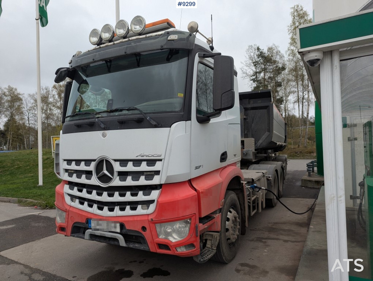 Tractor Unit Mercedes-Benz Arocs 3351 6x4 with tipper trailer - Tracteur routier: photos 1 Tractor Unit Mercedes-Benz Arocs 3351 6x4 with tipper trailer - Tracteur routier: photos 1