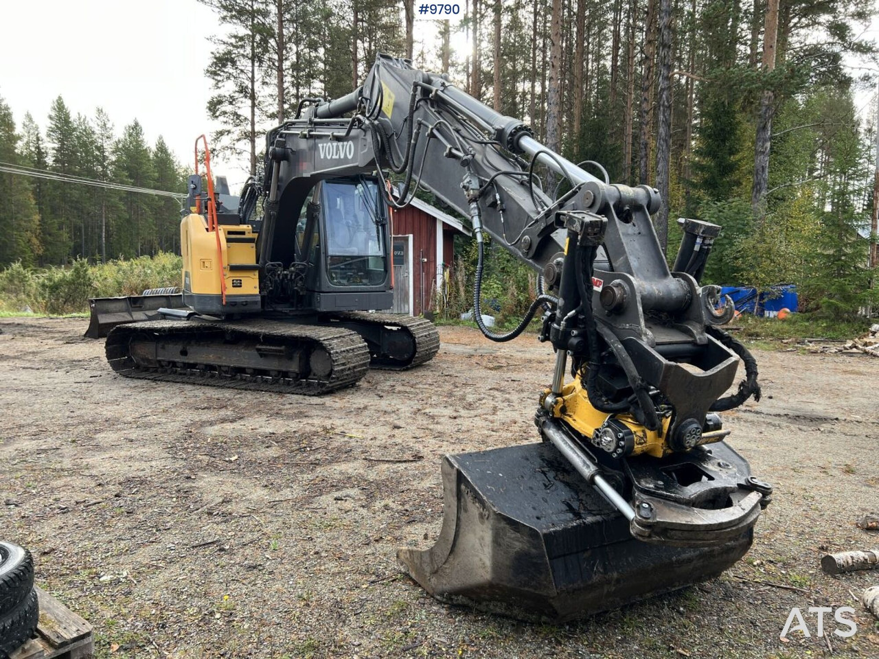 VOLVO ECR145 EL Excavator with attachments - Pelle sur chenille: photos 3 VOLVO ECR145 EL Excavator with attachments - Pelle sur chenille: photos 3