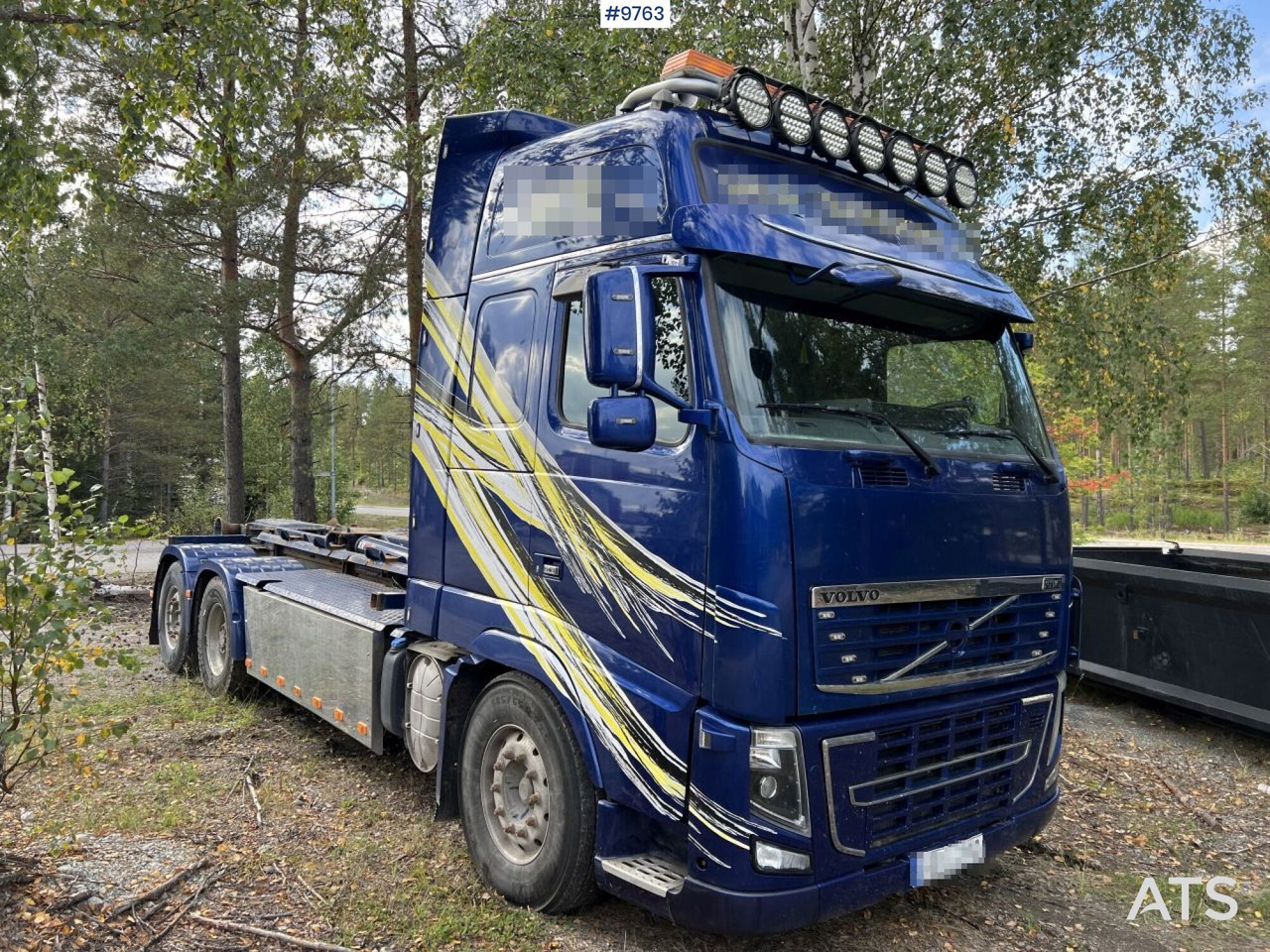 VOLVO FH16-660 6*2 LAXO-Bracket with load changer, woodchip box, and flatbed - Camion ampliroll: photos 2 VOLVO FH16-660 6*2 LAXO-Bracket with load changer, woodchip box, and flatbed - Camion ampliroll: photos 2
