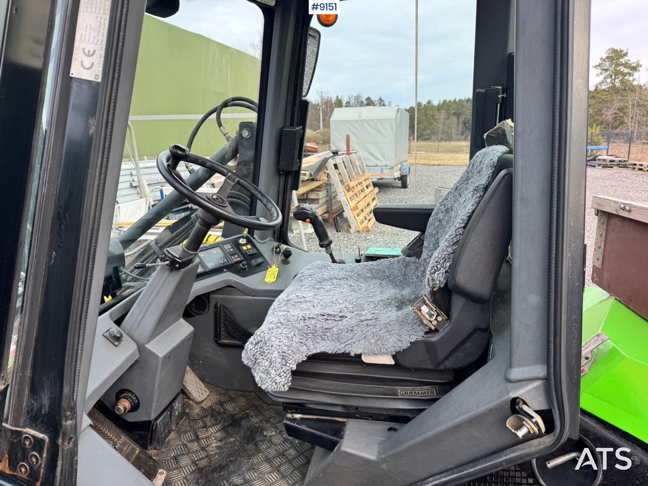 LM TRAC Skid steer loader with gears (VIDEO) - Véhicule de voirie/ Spécial: photos 5 LM TRAC Skid steer loader with gears (VIDEO) - Véhicule de voirie/ Spécial: photos 5