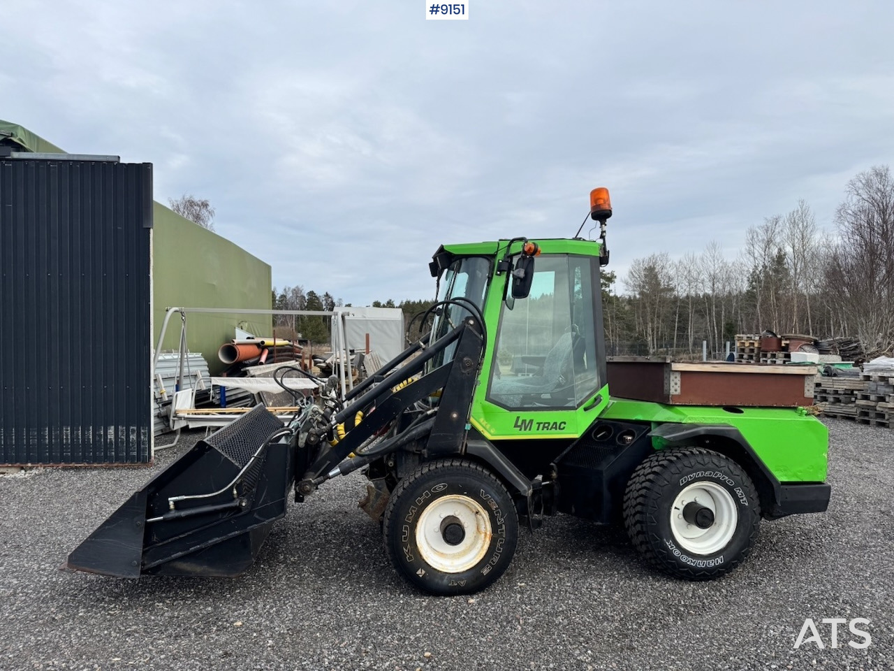 LM TRAC Skid steer loader with gears (VIDEO) - Véhicule de voirie/ Spécial: photos 3 LM TRAC Skid steer loader with gears (VIDEO) - Véhicule de voirie/ Spécial: photos 3