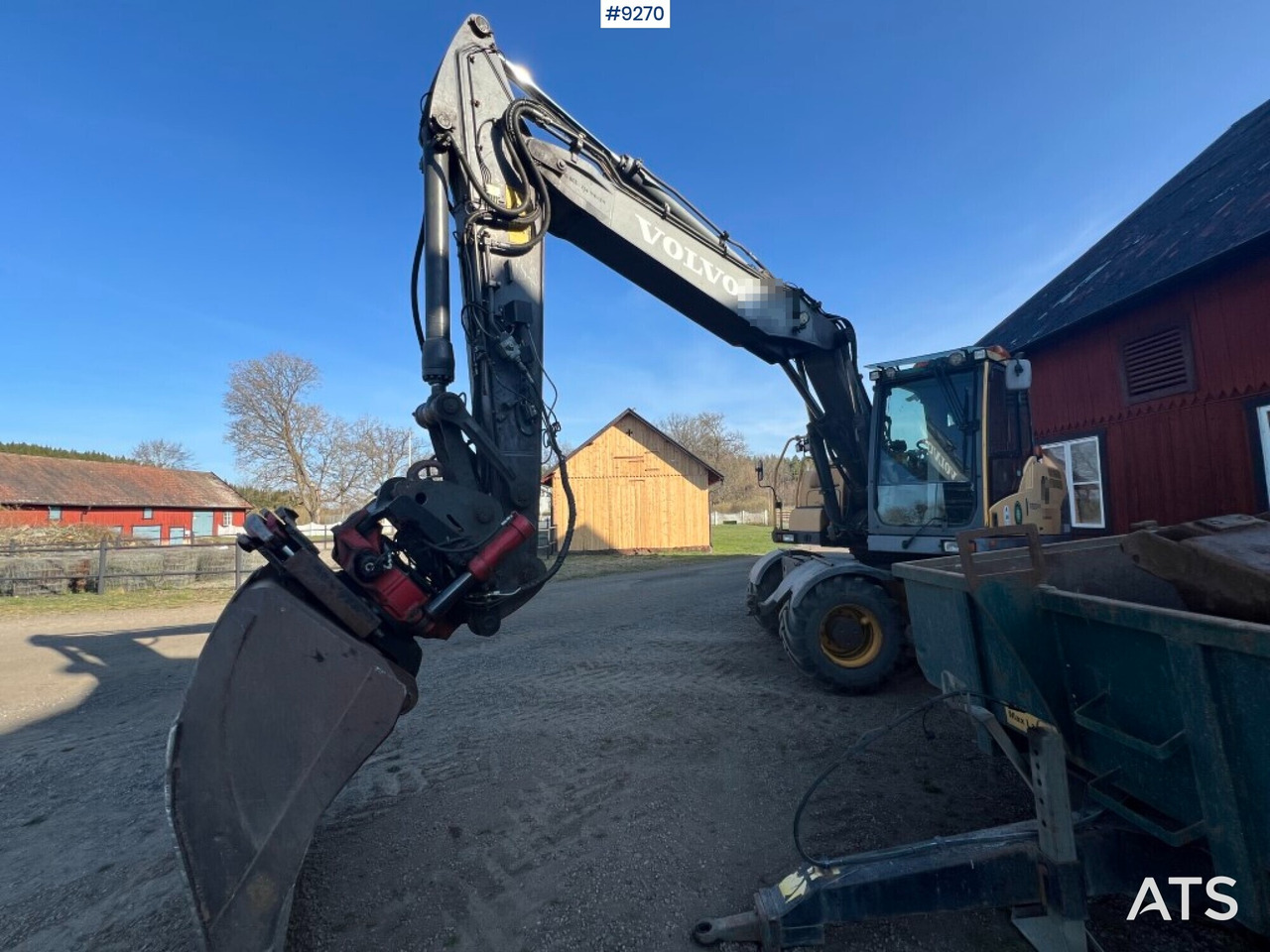 Volvo EW 160 C wheeled excavator (VIDEO) - Pelle sur pneus: photos 5 Volvo EW 160 C wheeled excavator (VIDEO) - Pelle sur pneus: photos 5