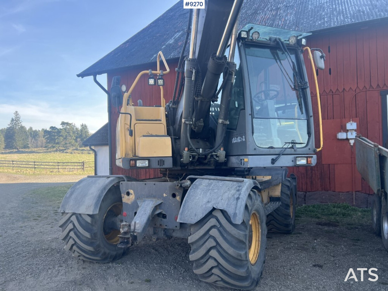 Volvo EW 160 C wheeled excavator (VIDEO) - Pelle sur pneus: photos 3 Volvo EW 160 C wheeled excavator (VIDEO) - Pelle sur pneus: photos 3