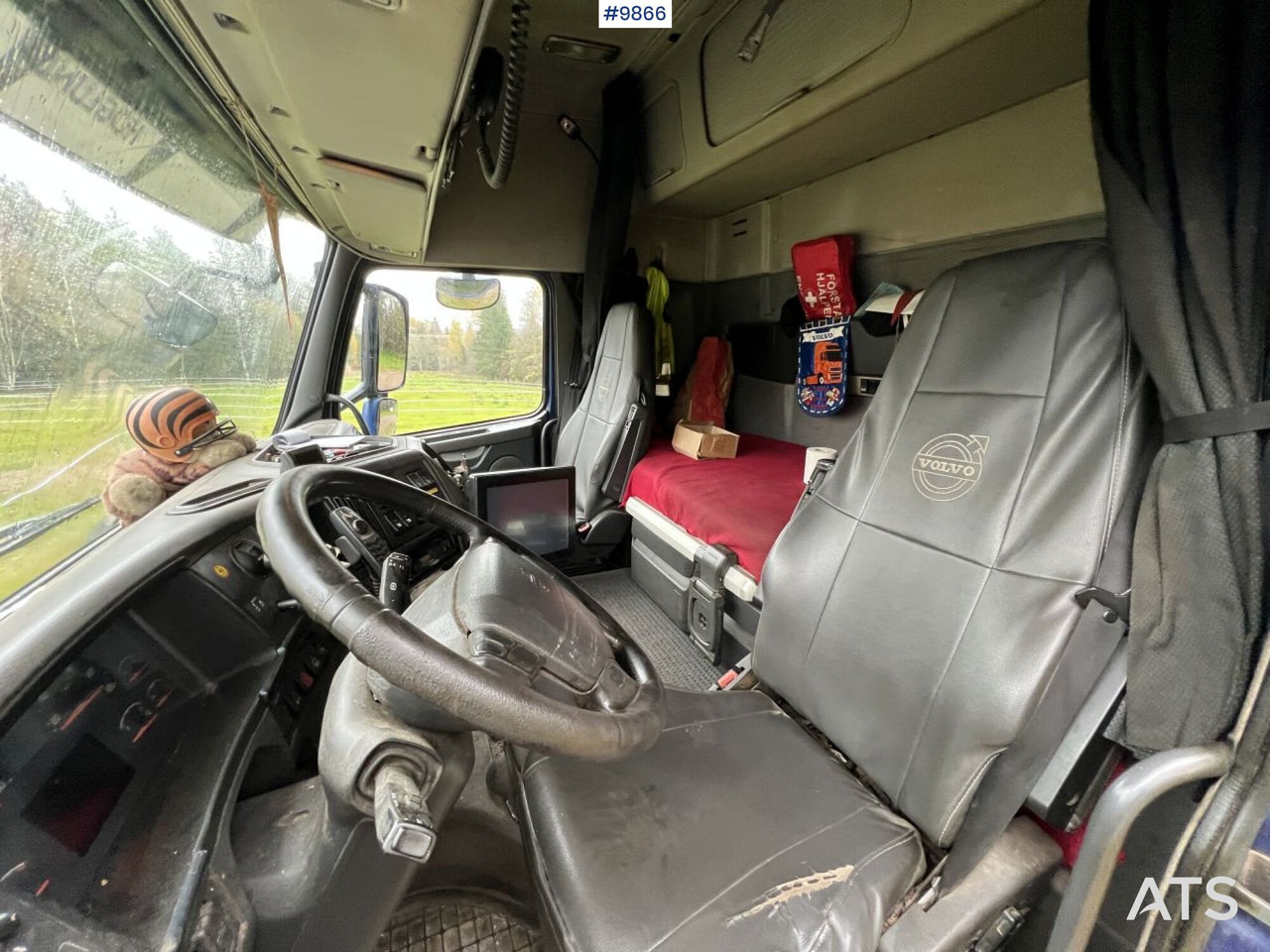 Camion grumier Volvo FH D13 Timber truck with Palfinger M110 crane: photos 6 Camion grumier Volvo FH D13 Timber truck with Palfinger M110 crane: photos 6