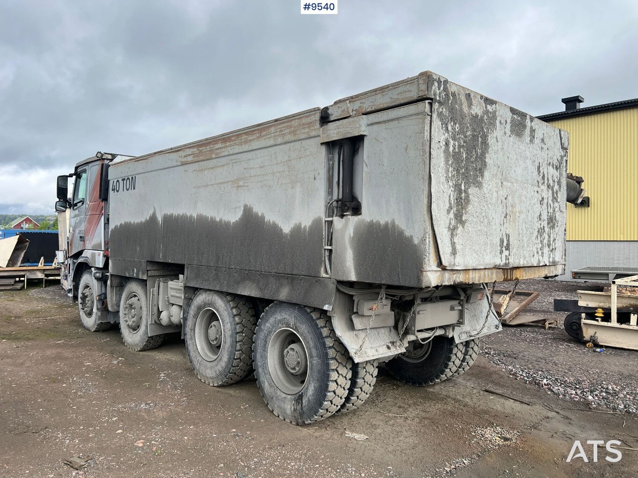 Volvo FH16 8*4 Tipper / Mining truck - Camion benne: photos 3 Volvo FH16 8*4 Tipper / Mining truck - Camion benne: photos 3