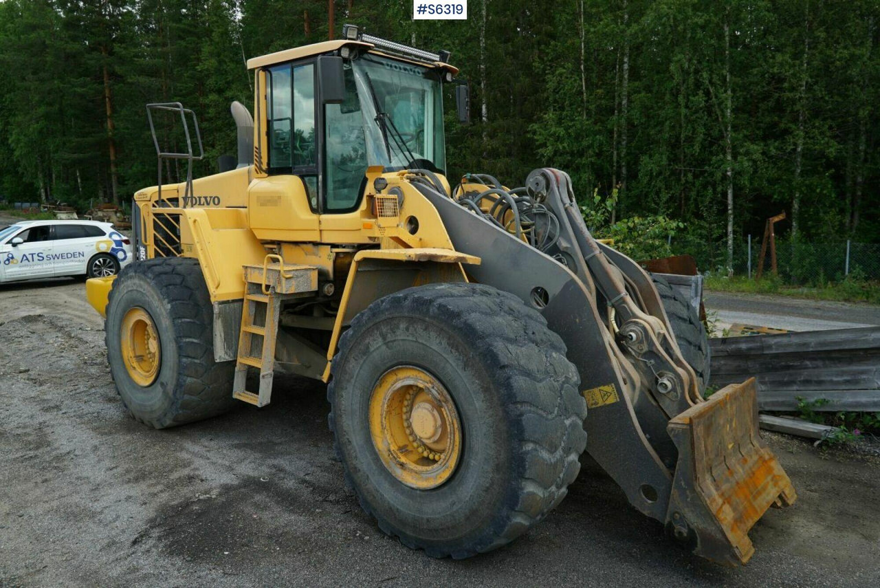 WHEEL LOADER VOLVO L220 F - Chargeuse sur pneus: photos 1 WHEEL LOADER VOLVO L220 F - Chargeuse sur pneus: photos 1