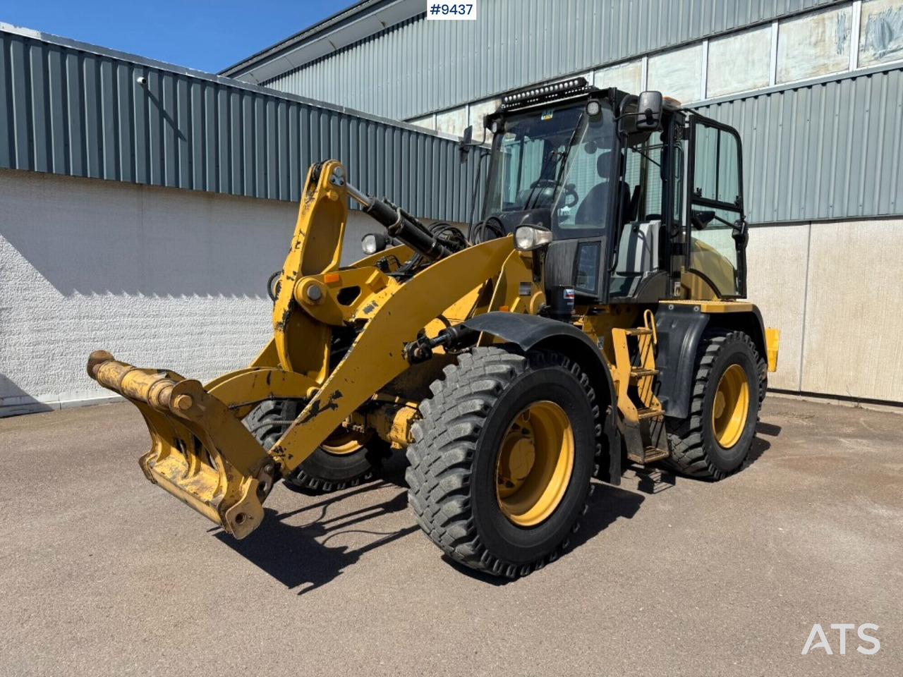 Wheel loader CAT 910K only 3257h - Chargeuse sur pneus: photos 1 Wheel loader CAT 910K only 3257h - Chargeuse sur pneus: photos 1