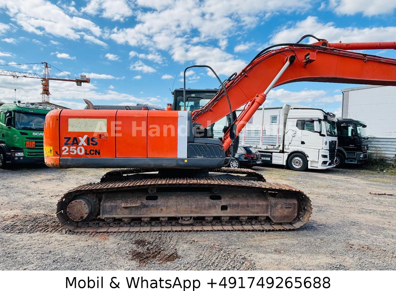 Hitachi ZX250LCN-3 *16.800 STD/Monoausleger/OilQuick - Pelle sur chenille: photos 4 Hitachi ZX250LCN-3 *16.800 STD/Monoausleger/OilQuick - Pelle sur chenille: photos 4
