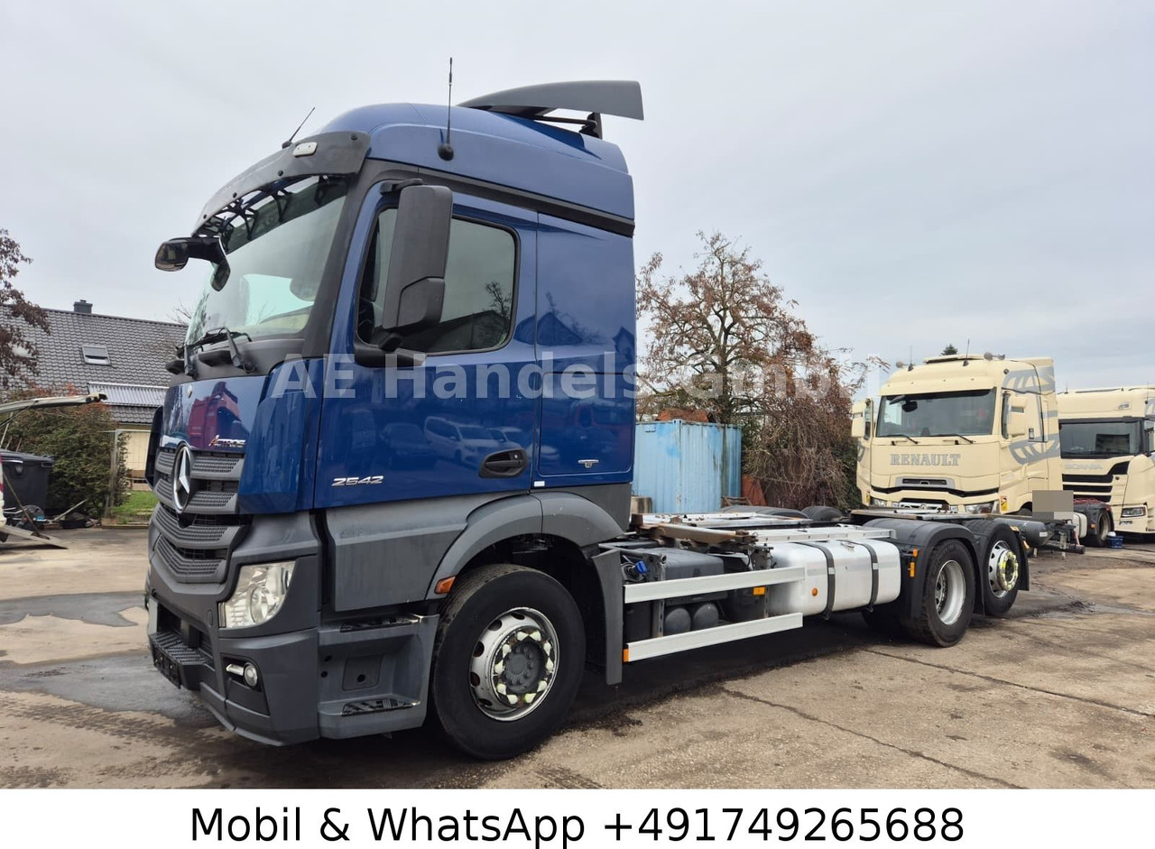 Mercedes-Benz Actros 4 2542 StreamSpace LL BDF *Retader/Multi - Camion porte-conteneur/ Caisse mobile: photos 2 Mercedes-Benz Actros 4 2542 StreamSpace LL BDF *Retader/Multi - Camion porte-conteneur/ Caisse mobile: photos 2