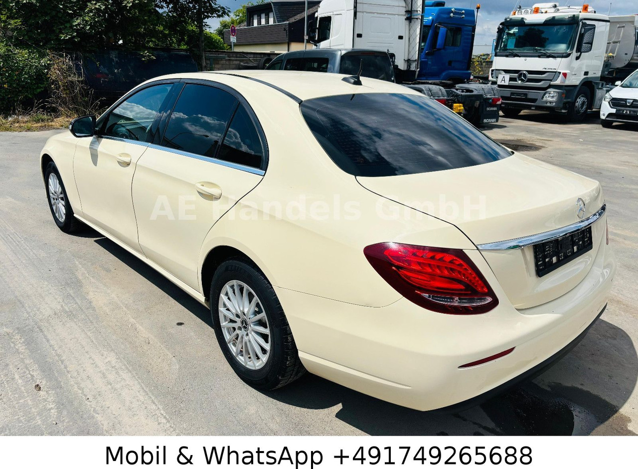 Mercedes-Benz E 220 d *Leder / Sitzheizung / Tempomat - Berline: photos 5 Mercedes-Benz E 220 d *Leder / Sitzheizung / Tempomat - Berline: photos 5