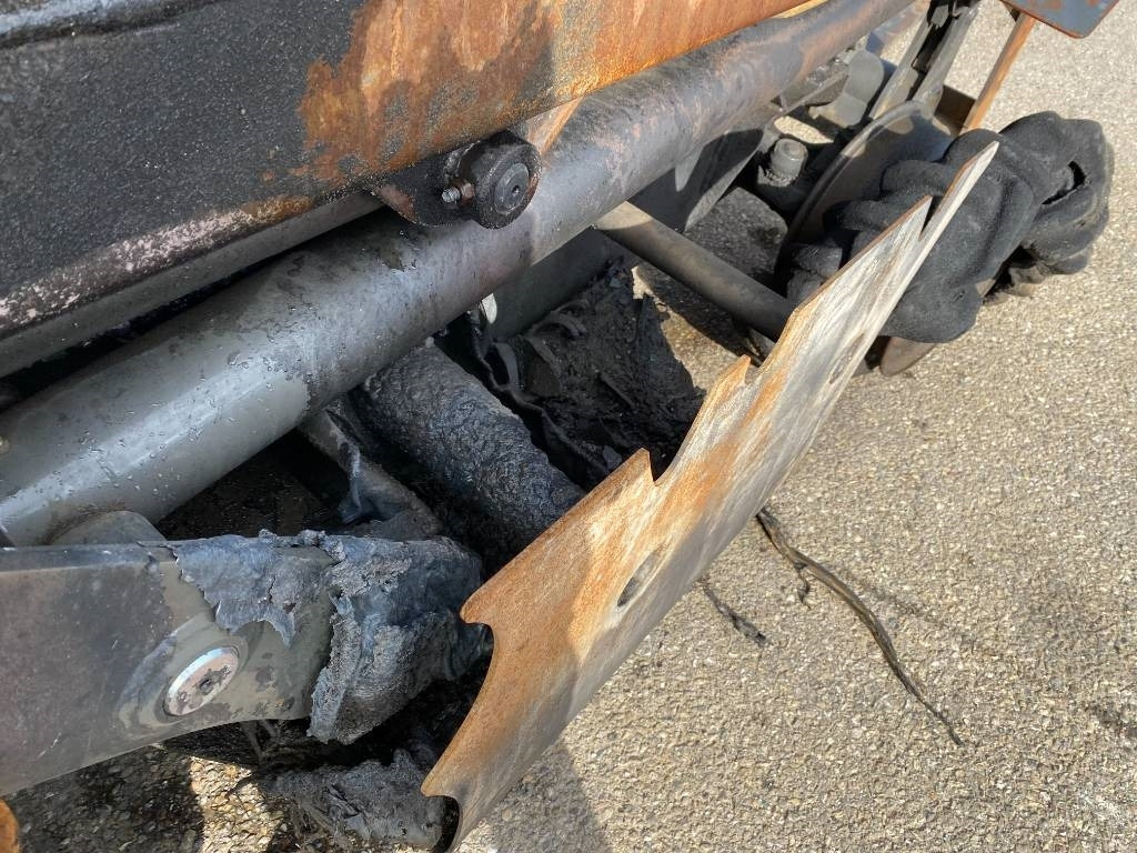 Chargeuse sur pneus télescopique Ausa T 235H /Origine Française avec Certificat CE: photos 35 Chargeuse sur pneus télescopique Ausa T 235H /Origine Française avec Certificat CE: photos 35