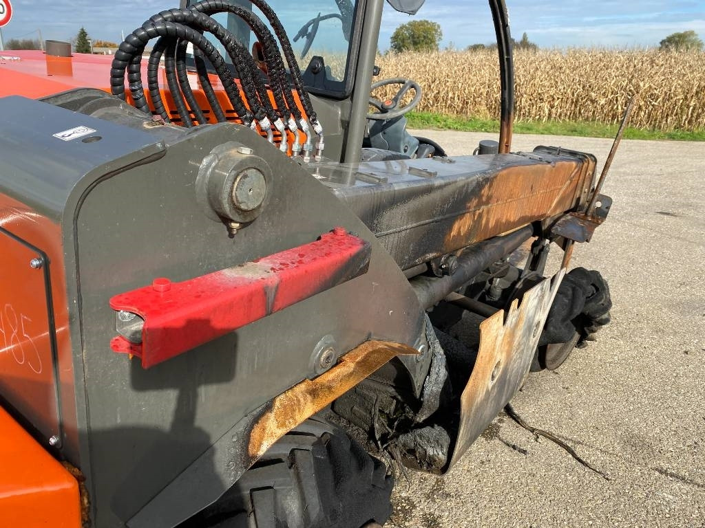 Chargeuse sur pneus télescopique Ausa T 235H /Origine Française avec Certificat CE: photos 31 Chargeuse sur pneus télescopique Ausa T 235H /Origine Française avec Certificat CE: photos 31