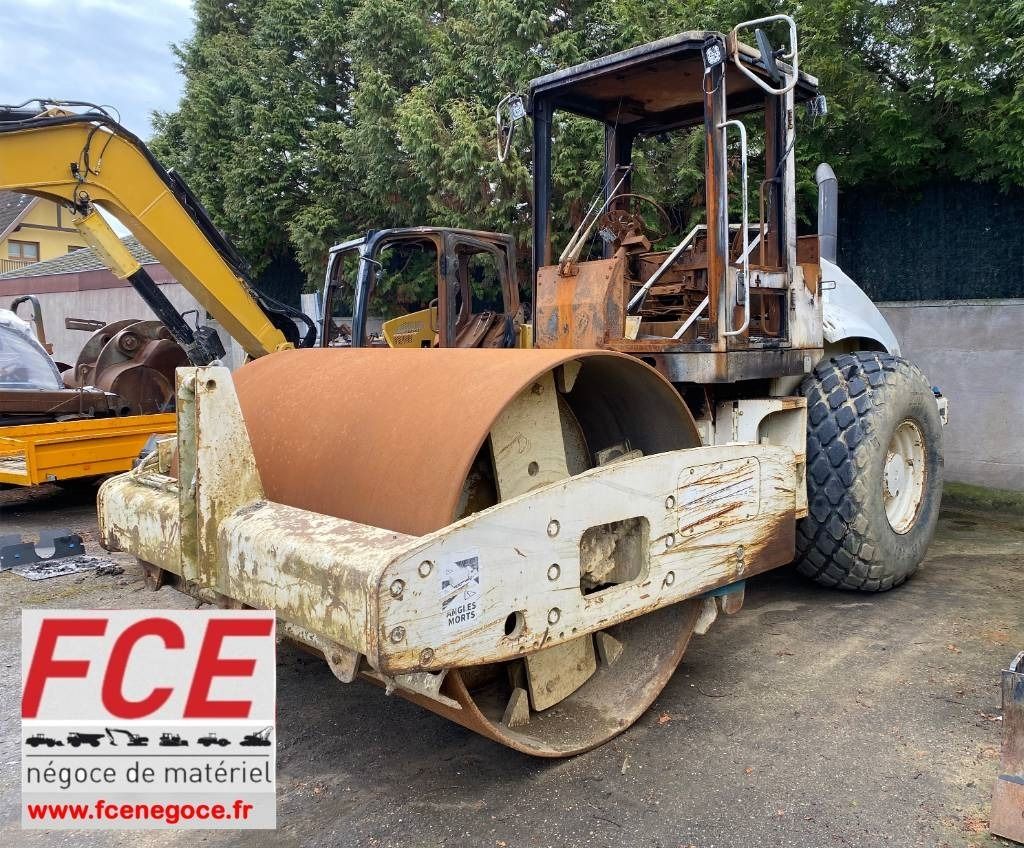 CAT CS-563E Origine Française /Certificat CE endommagé - Compacteur: photos 1 CAT CS-563E Origine Française /Certificat CE endommagé - Compacteur: photos 1