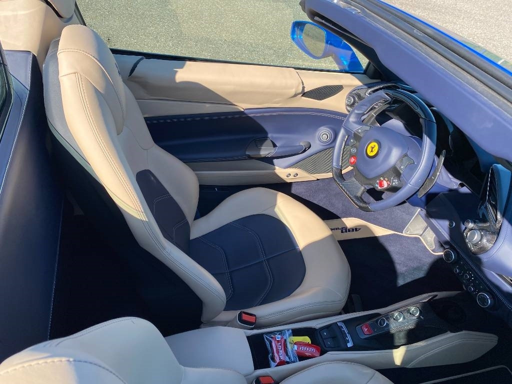 Cabriolet Ferrari 488 SPIDER -Carte Grise Française endommagé: photos 22 Cabriolet Ferrari 488 SPIDER -Carte Grise Française endommagé: photos 22
