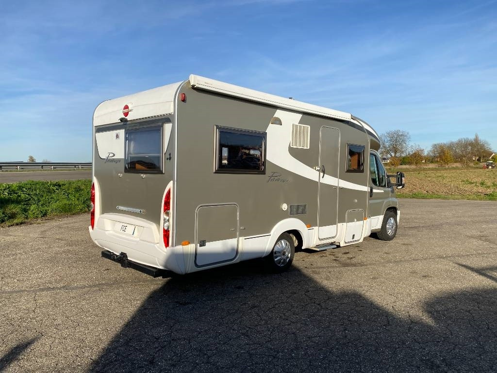Fiat BURSTNER Privilège T615-DUCATO 130 M/Jet endommagé - Camping-car profilé: photos 5 Fiat BURSTNER Privilège T615-DUCATO 130 M/Jet endommagé - Camping-car profilé: photos 5