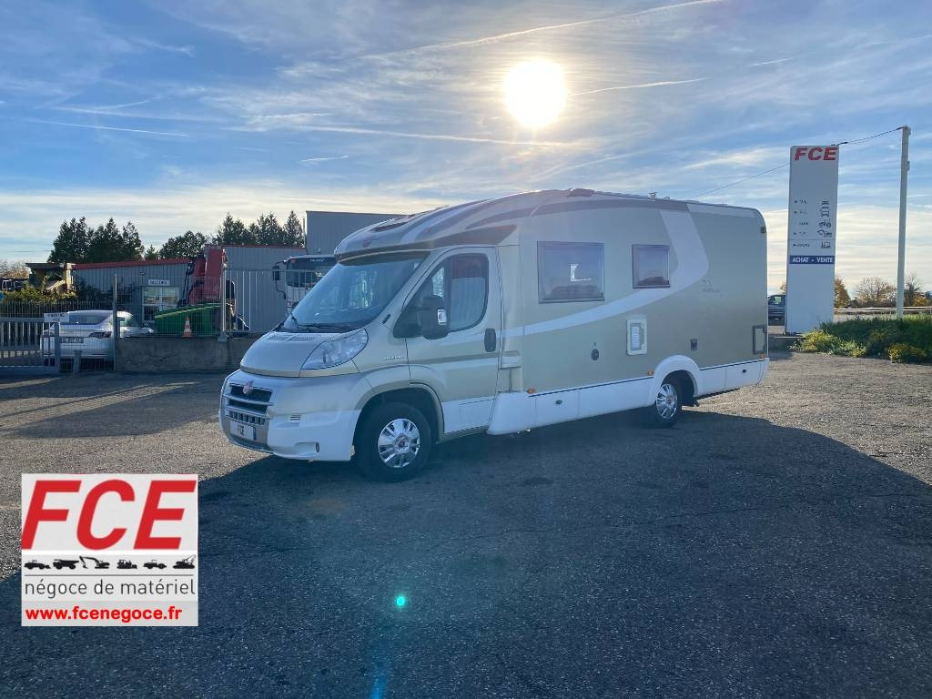 Fiat BURSTNER Privilège T615-DUCATO 130 M/Jet endommagé - Camping-car profilé: photos 1 Fiat BURSTNER Privilège T615-DUCATO 130 M/Jet endommagé - Camping-car profilé: photos 1