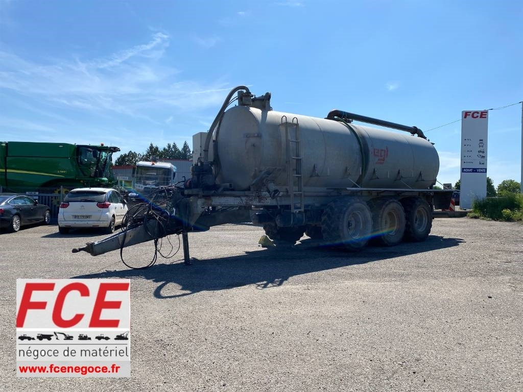 Fliegl WFG10100/Châssis Porteur-Citerne 24000Litres - Tonne à lisier: photos 1 Fliegl WFG10100/Châssis Porteur-Citerne 24000Litres - Tonne à lisier: photos 1