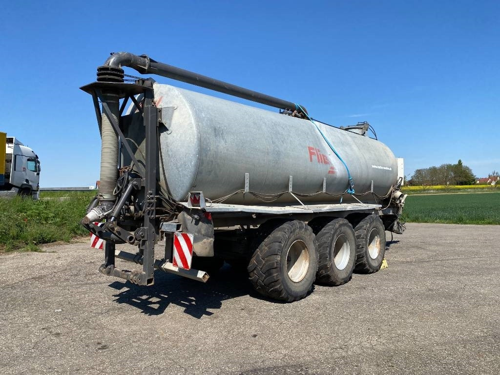 Fliegl WFG10100/Châssis Porteur-Citerne 24000Litres - Tonne à lisier: photos 4 Fliegl WFG10100/Châssis Porteur-Citerne 24000Litres - Tonne à lisier: photos 4