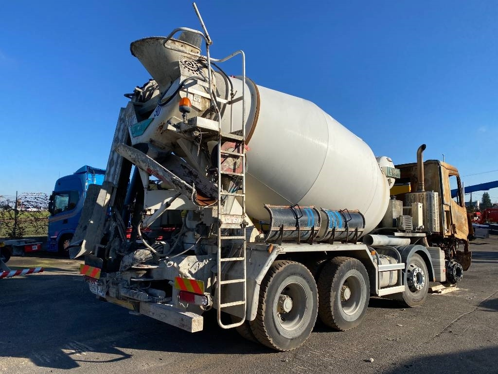 Imer IMER LT8.7-SL / ROTATHEAM TS13 - Camion malaxeur pompe: photos 4 Imer IMER LT8.7-SL / ROTATHEAM TS13 - Camion malaxeur pompe: photos 4